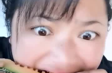 农村女网红吃瓜视频,揭秘乡村生活趣味瞬间